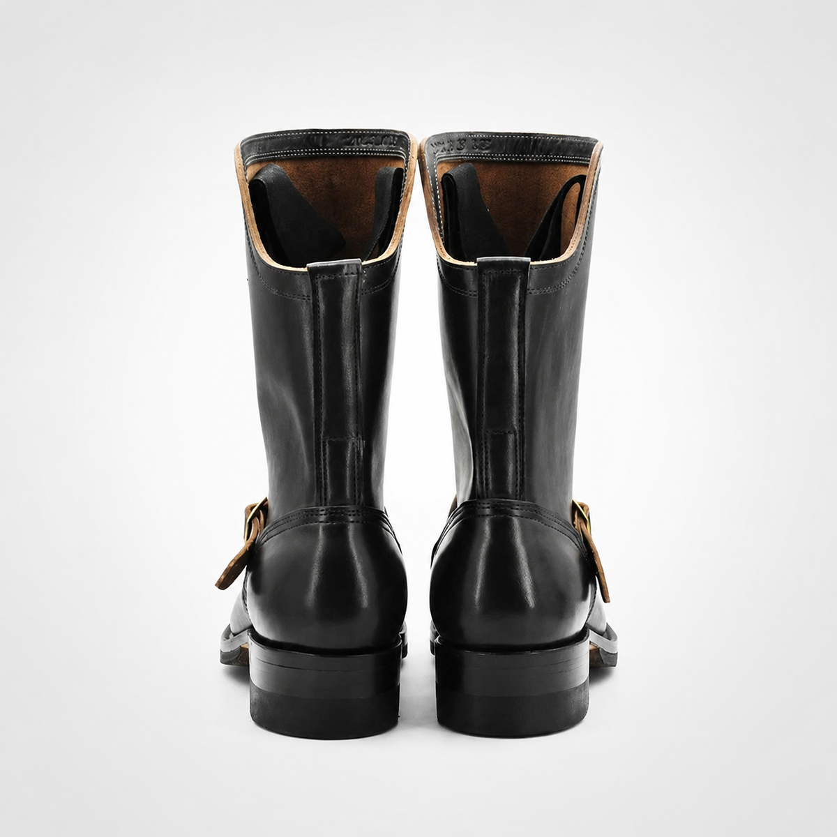 Mens Black Pull-On Engineer Boots - Shaft Pocket Tonal Ring Strap