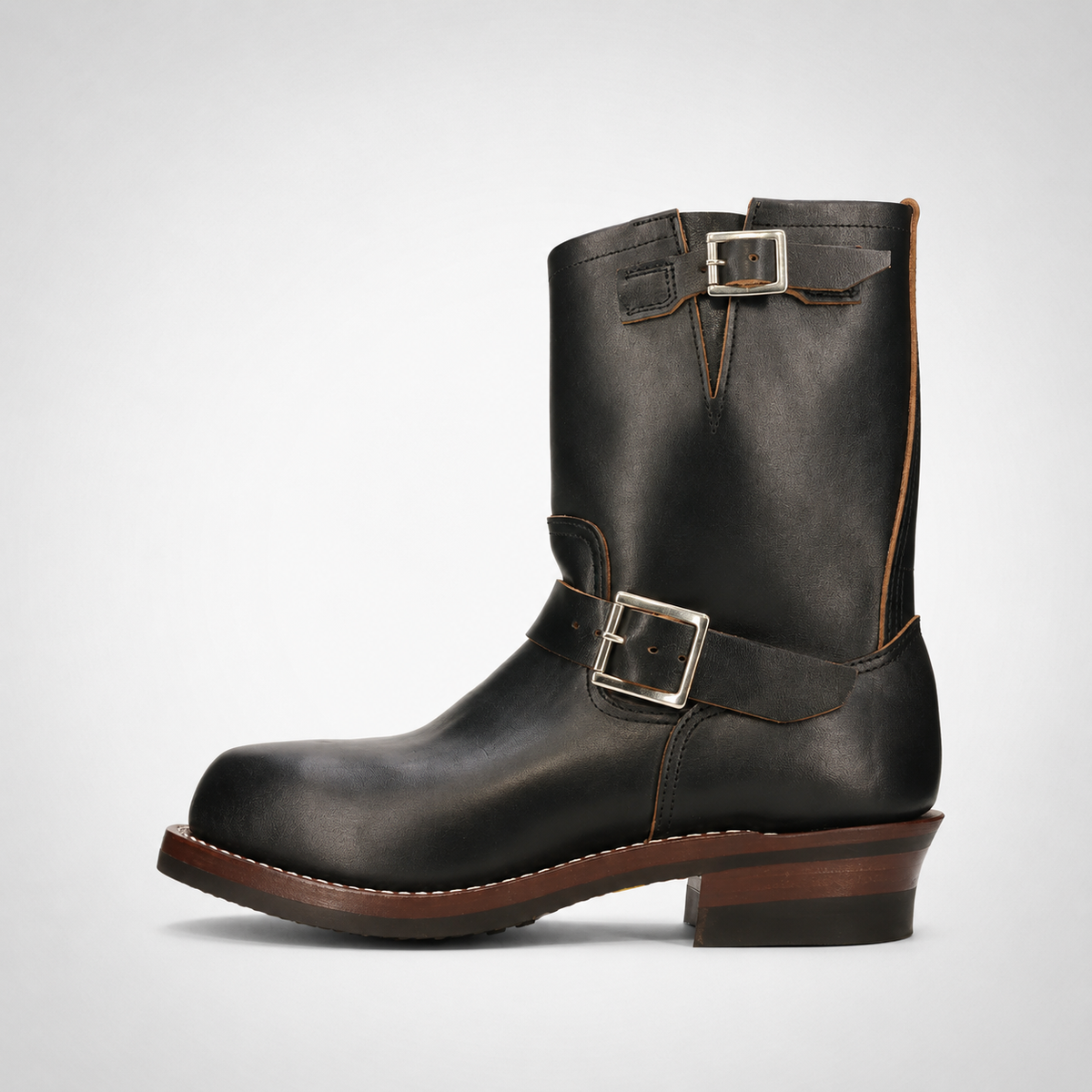 Mens Black Pull-On Engineer Boots - Commando Sole Tan Piped Collar
